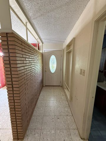 427 22nd Avenue N, Texas City, TX 77590