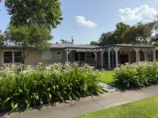 427 22nd Avenue N, Texas City, TX 77590