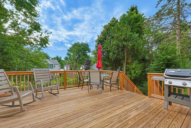 54 Gainsville Rd, Dedham, MA 02026