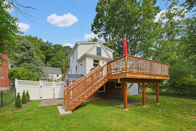 54 Gainsville Rd, Dedham, MA 02026