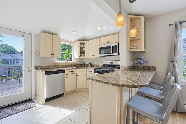 54 Gainsville Rd, Dedham, MA 02026
