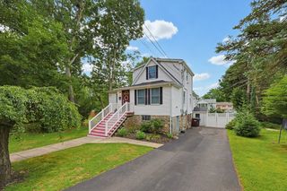 54 Gainsville Rd, Dedham, MA 02026