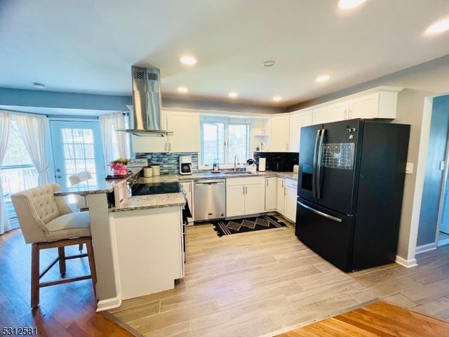 2 Oakland Ave, Hope Twp., NJ 07825