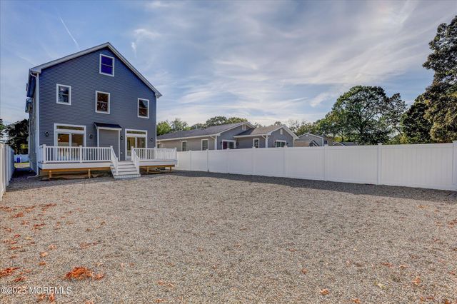 623 Anthony Avenue, Toms River, NJ 08753