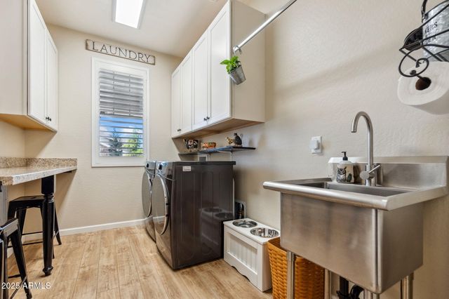 707 LUNAR VIEW Way, Chino Valley, AZ 86323