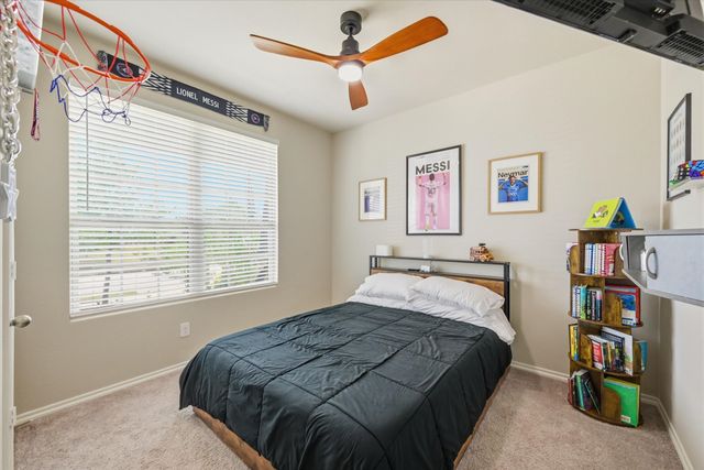 924 Ravenwood Lane, Van Alstyne, TX 75495