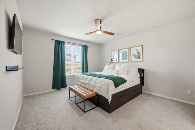 924 Ravenwood Lane, Van Alstyne, TX 75495