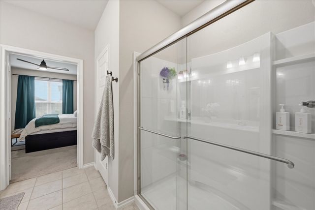 924 Ravenwood Lane, Van Alstyne, TX 75495