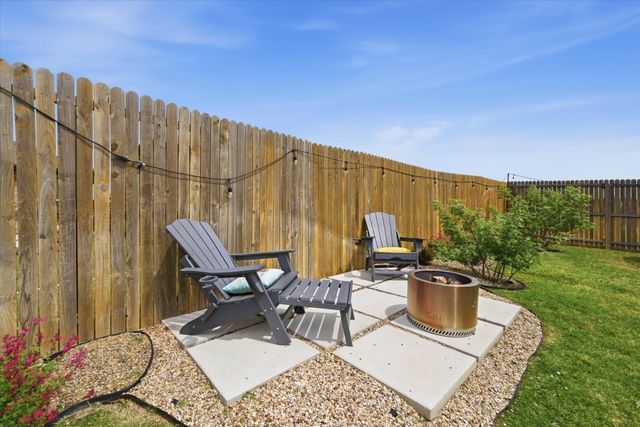 924 Ravenwood Lane, Van Alstyne, TX 75495