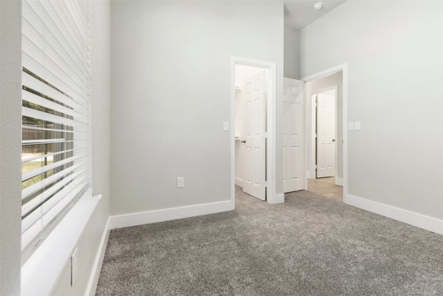 804 S 4th Street, Bonham, TX 75418