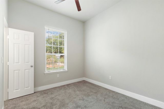 804 S 4th Street, Bonham, TX 75418