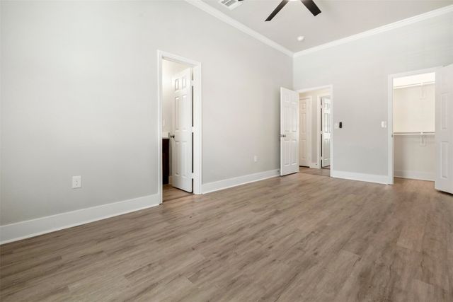 804 S 4th Street, Bonham, TX 75418