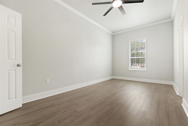 804 S 4th Street, Bonham, TX 75418