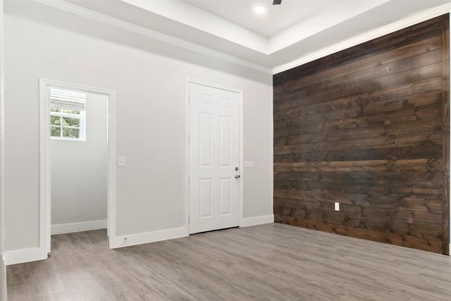 804 S 4th Street, Bonham, TX 75418