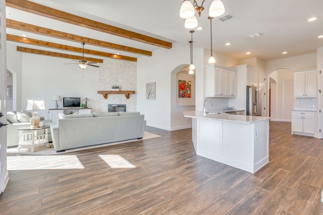 650 Prairie Timber Road, Burleson, TX 76028