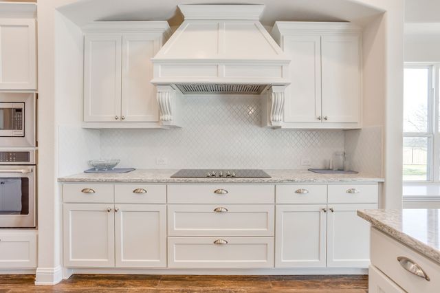 650 Prairie Timber Road, Burleson, TX 76028