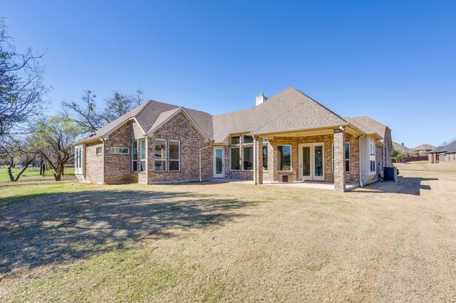650 Prairie Timber Road, Burleson, TX 76028