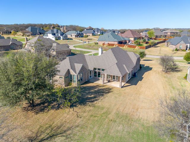 650 Prairie Timber Road, Burleson, TX 76028