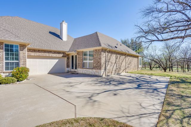 650 Prairie Timber Road, Burleson, TX 76028