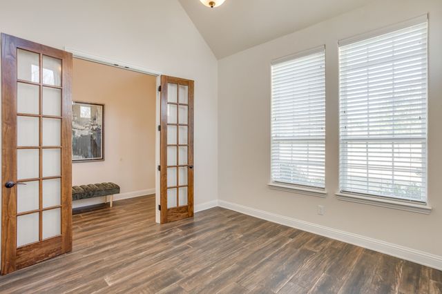 650 Prairie Timber Road, Burleson, TX 76028