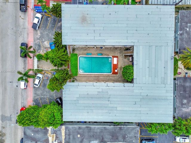 320 85th St 4, Miami Beach, FL 33141