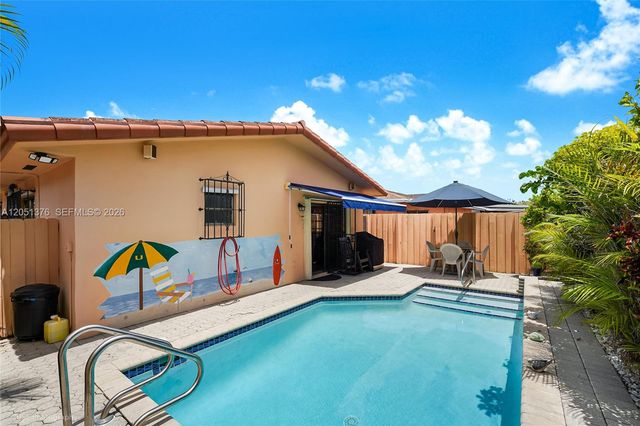 4001 W 10th Ct, Hialeah, FL 33012