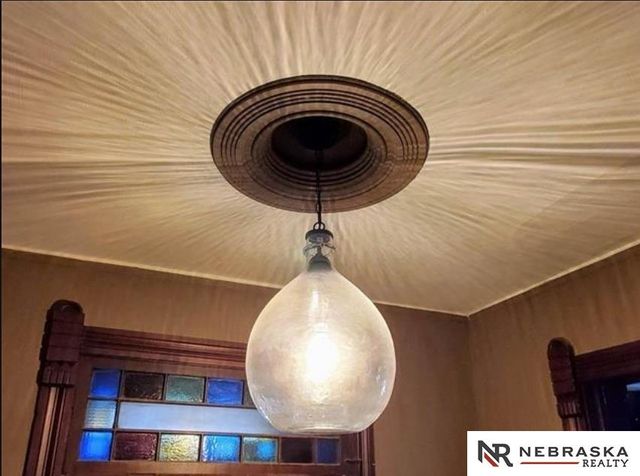 1936 S 33 Street, Omaha, NE 68105