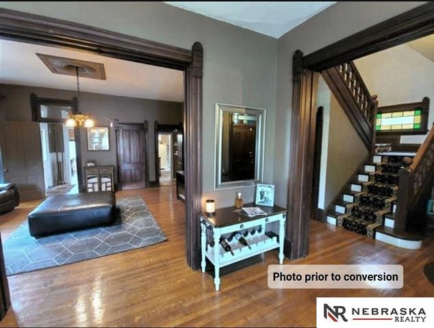 1936 S 33 Street, Omaha, NE 68105