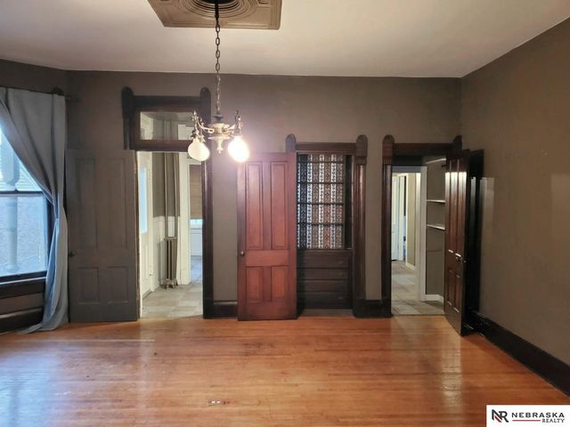 1936 S 33 Street, Omaha, NE 68105