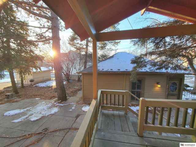 1936 S 33 Street, Omaha, NE 68105