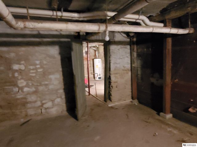 1936 S 33 Street, Omaha, NE 68105