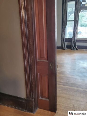 1936 S 33 Street, Omaha, NE 68105