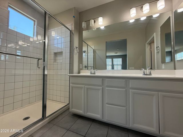 2669 S PEPPERTREE Drive 101, Gilbert, AZ 85295