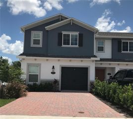 2895 NARCOOSSEE COMMONS WAY, St Cloud, FL 34771