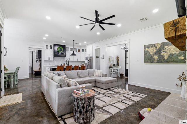 385 BROWN FUNDERBURK ROAD, Calhoun, LA 71225