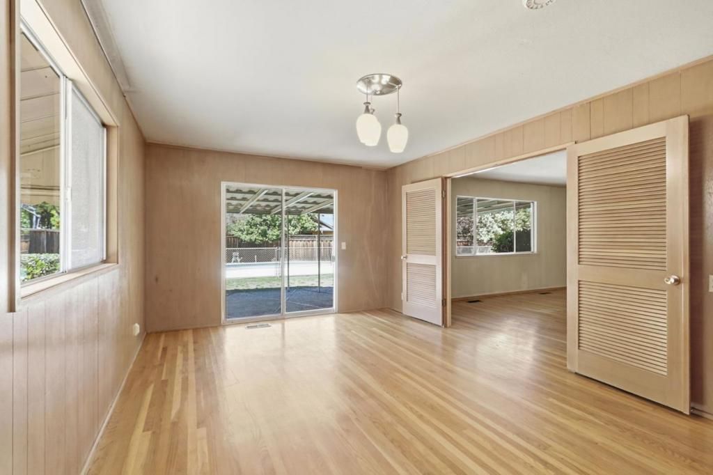 Image 13 of property listing at 807 Cathedral Drive, Sunnyvale, CA 94087