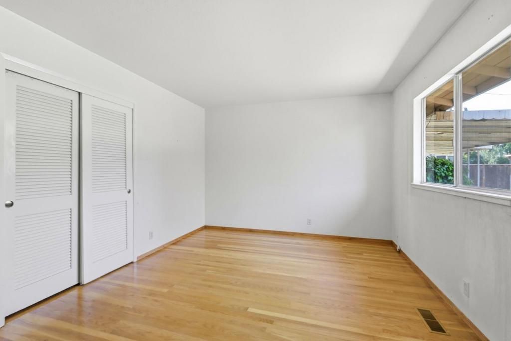 Image 27 of property listing at 807 Cathedral Drive, Sunnyvale, CA 94087