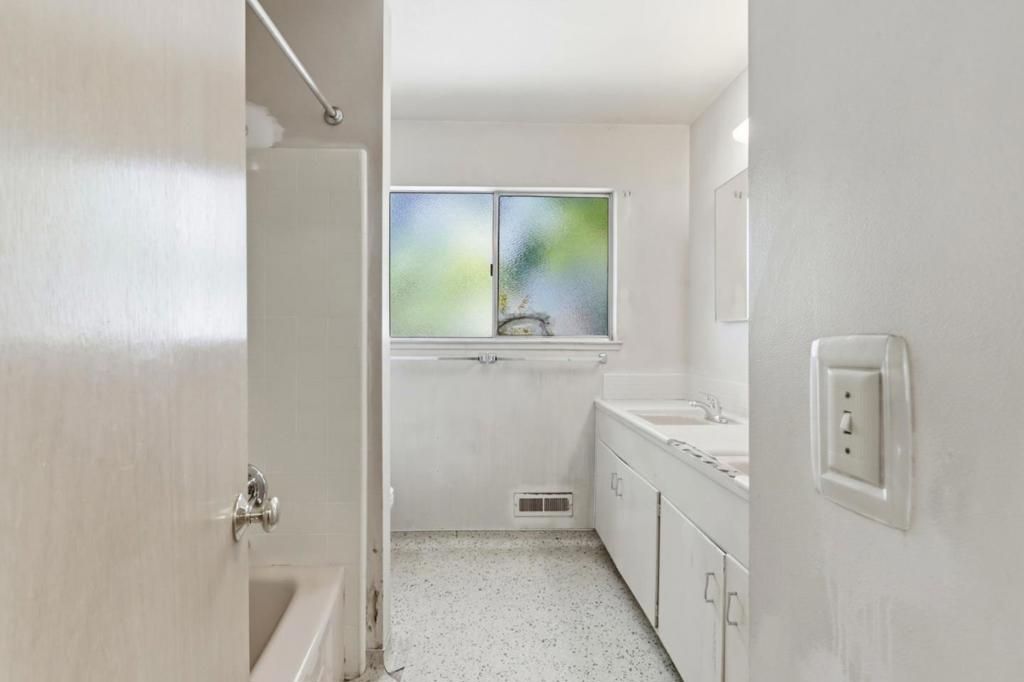 Image 30 of property listing at 807 Cathedral Drive, Sunnyvale, CA 94087