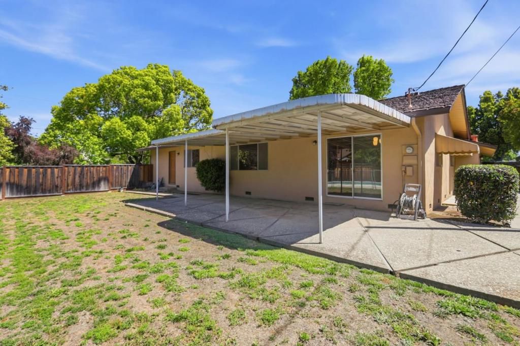 Image 41 of property listing at 807 Cathedral Drive, Sunnyvale, CA 94087