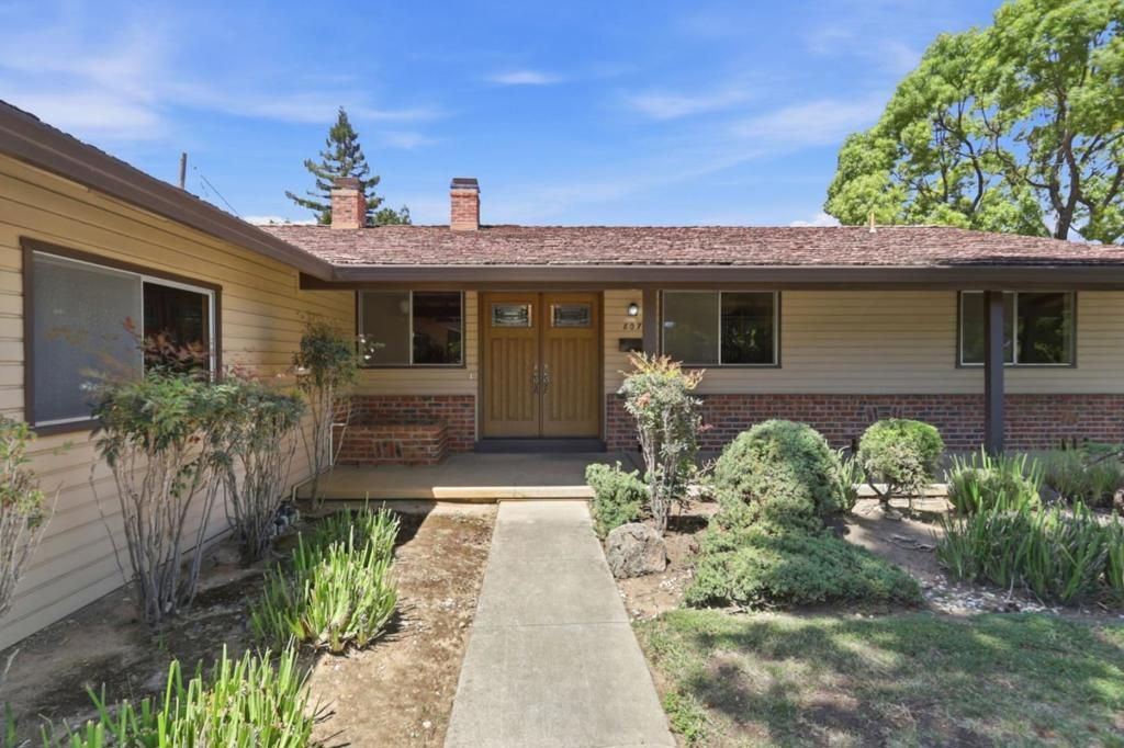 Image 6 of property listing at 807 Cathedral Drive, Sunnyvale, CA 94087