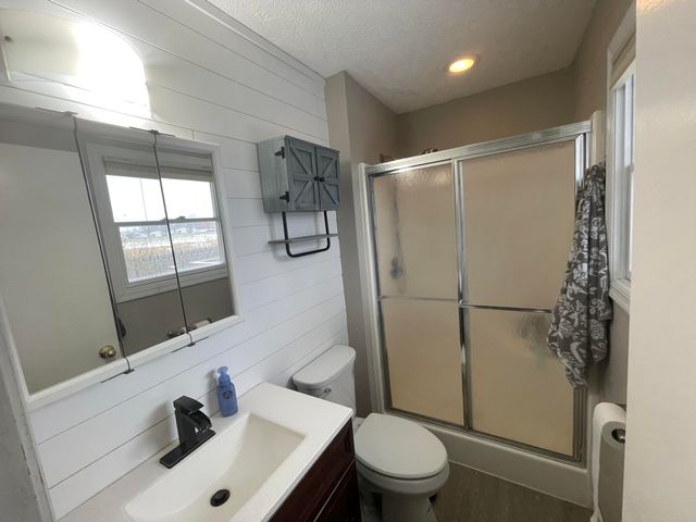 20 HURON Circle, Council Bluffs, IA 51501