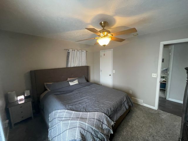 20 HURON Circle, Council Bluffs, IA 51501