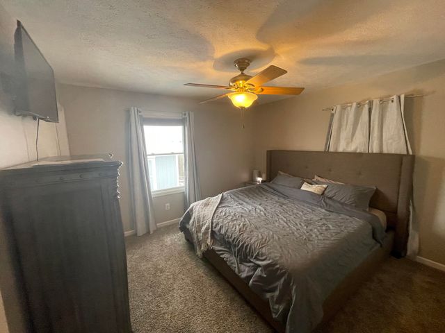 20 HURON Circle, Council Bluffs, IA 51501