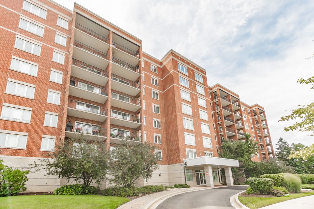 5555 N Cumberland Avenue 901, Chicago, IL 60656
