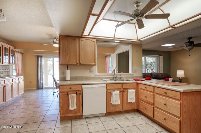 9815 W LINDGREN Avenue, Sun City, AZ 85373