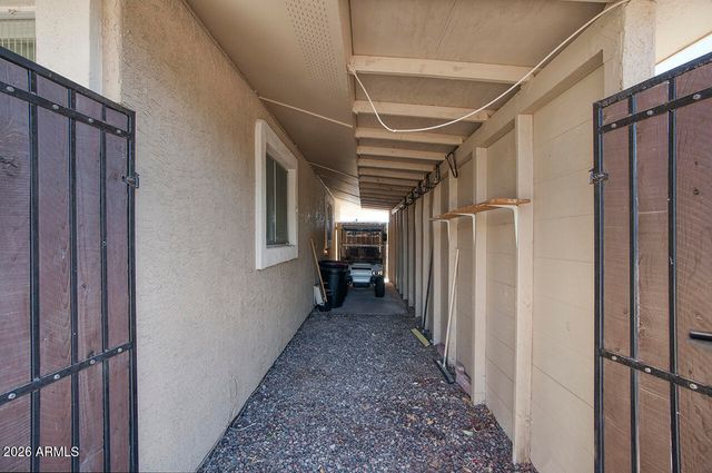 9815 W LINDGREN Avenue, Sun City, AZ 85373