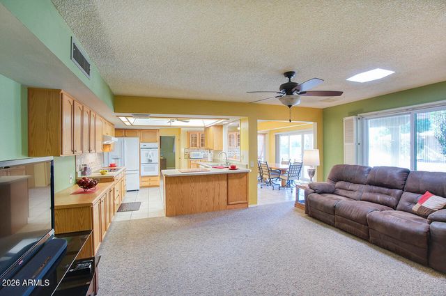 9815 W LINDGREN Avenue, Sun City, AZ 85373