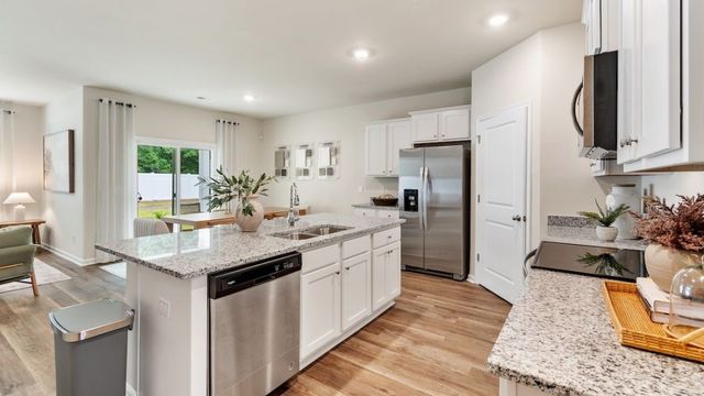1304 Wood Vine Drive, Oak Point, TX 75068