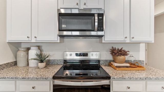 1304 Wood Vine Drive, Oak Point, TX 75068