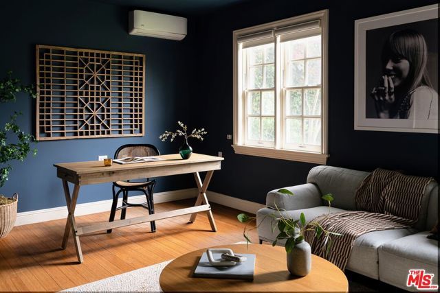 101 N Arden Boulevard, Los Angeles, CA 90004